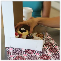 SCT 7 in. x 7 in. x 3 in. Paper Standard Bakery Boxes - White (250/Carton)