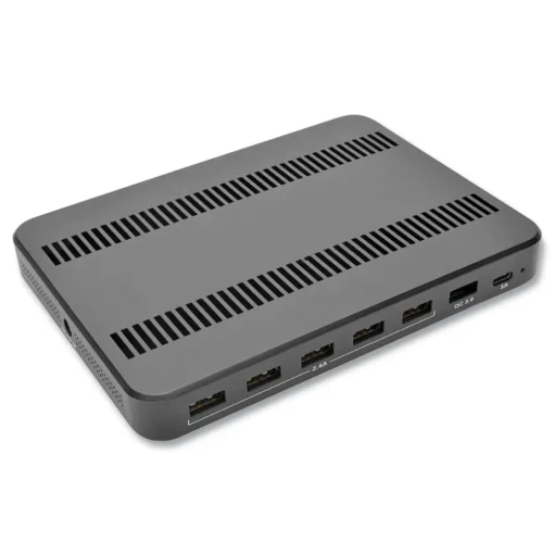 Tripp Lite 4.9 in. x 2.6 in. x 6.6 in. 7 Devices USB Charging Station with Quick Charge - Black