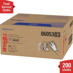 WypAll X50 23.5 in. x 12.5 in. 1/4 Fold Foodservice Towels - White (200/Carton)